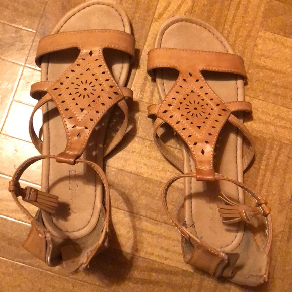 American Eagle Outfitters Shoes - American Eagle sandals